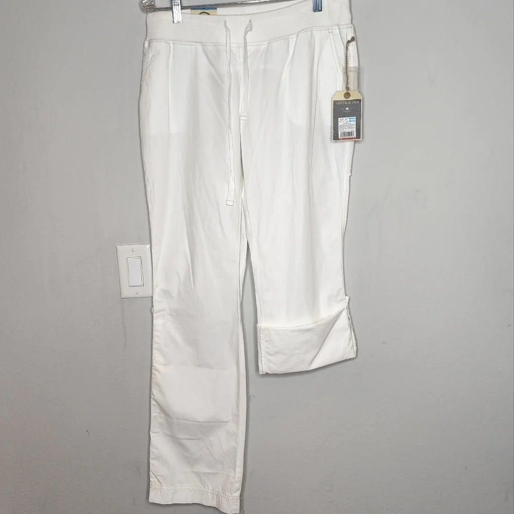 NWT converse white‎ convertable pants. Size 6
